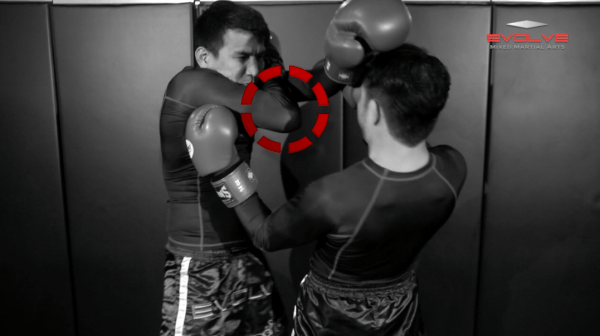 Don’t Get Hit! Here’s How You Can Use The “Figure 4” Defense In Muay Thai